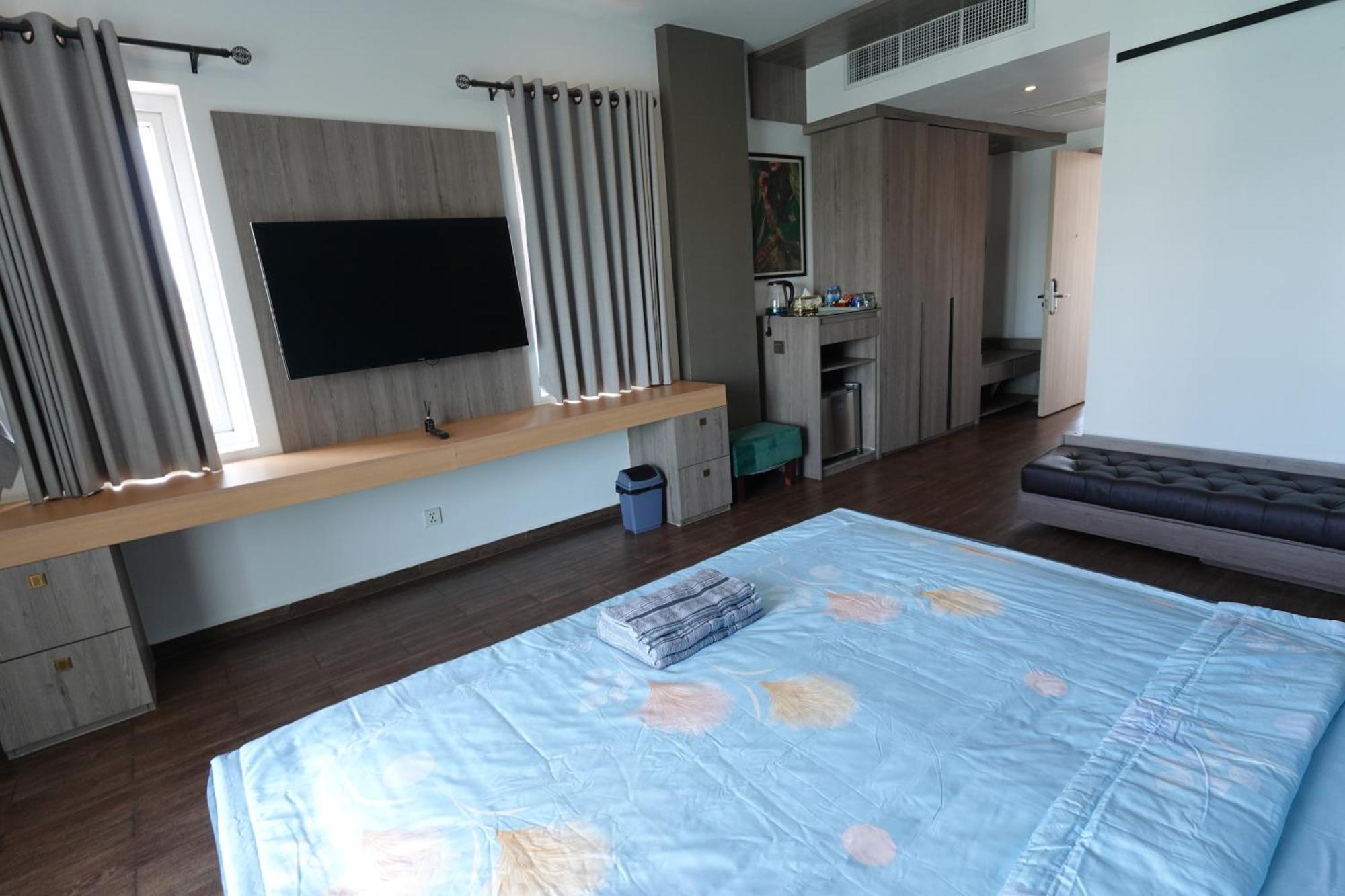 Chilchill Hotel Riverside Phnom Penh Ngoại thất bức ảnh